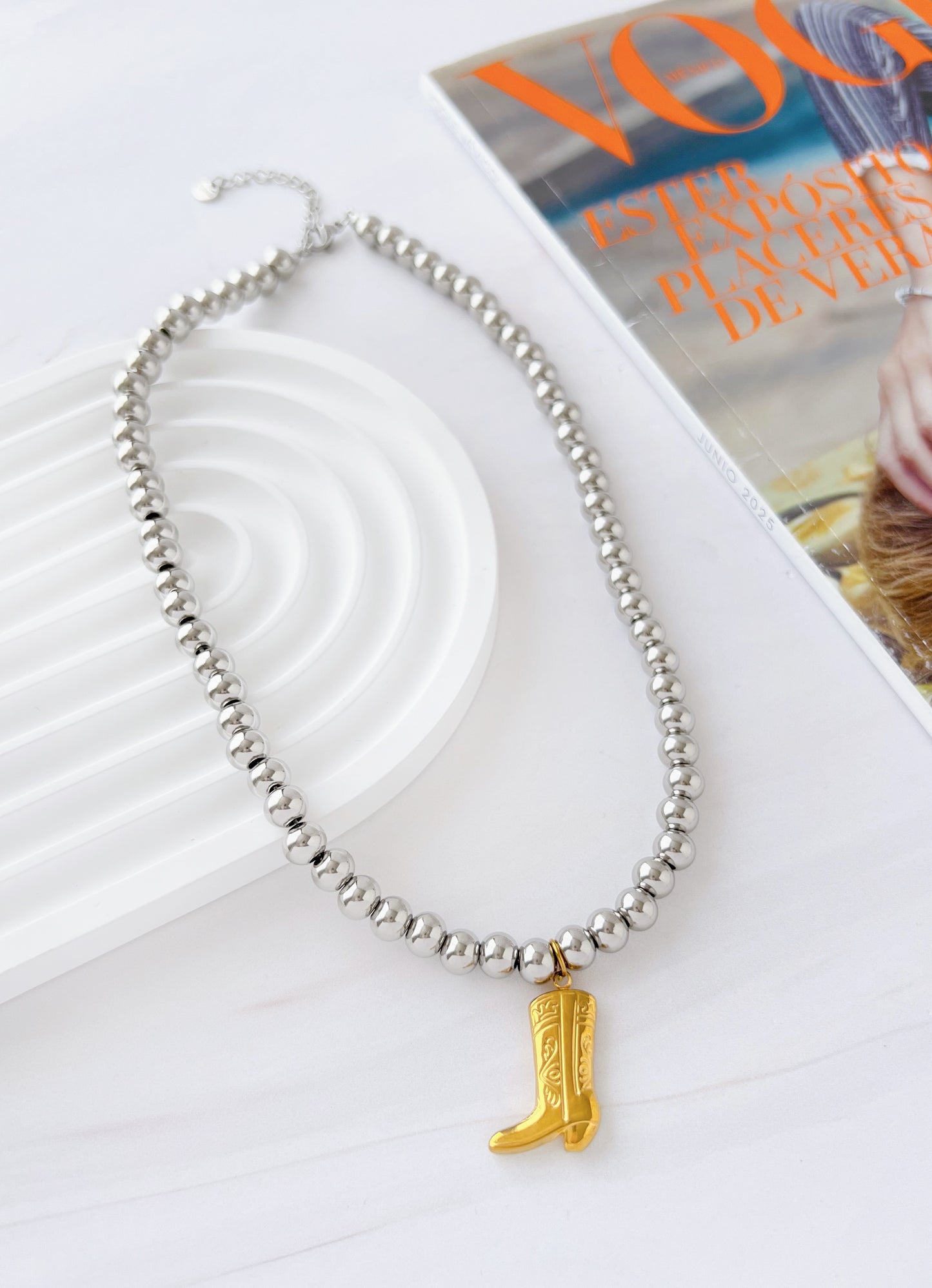 Collar Bota