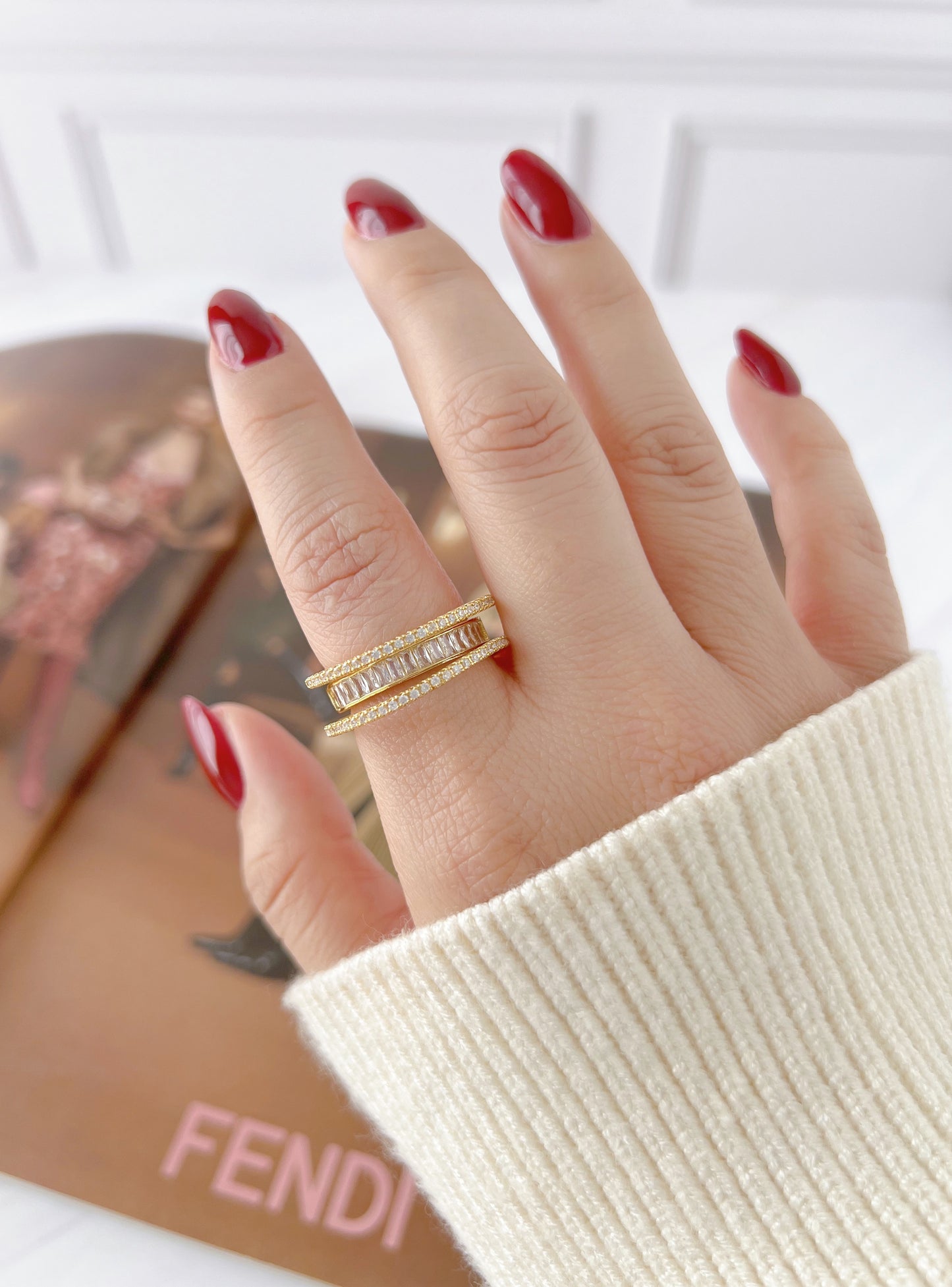 Anillo Zirconias