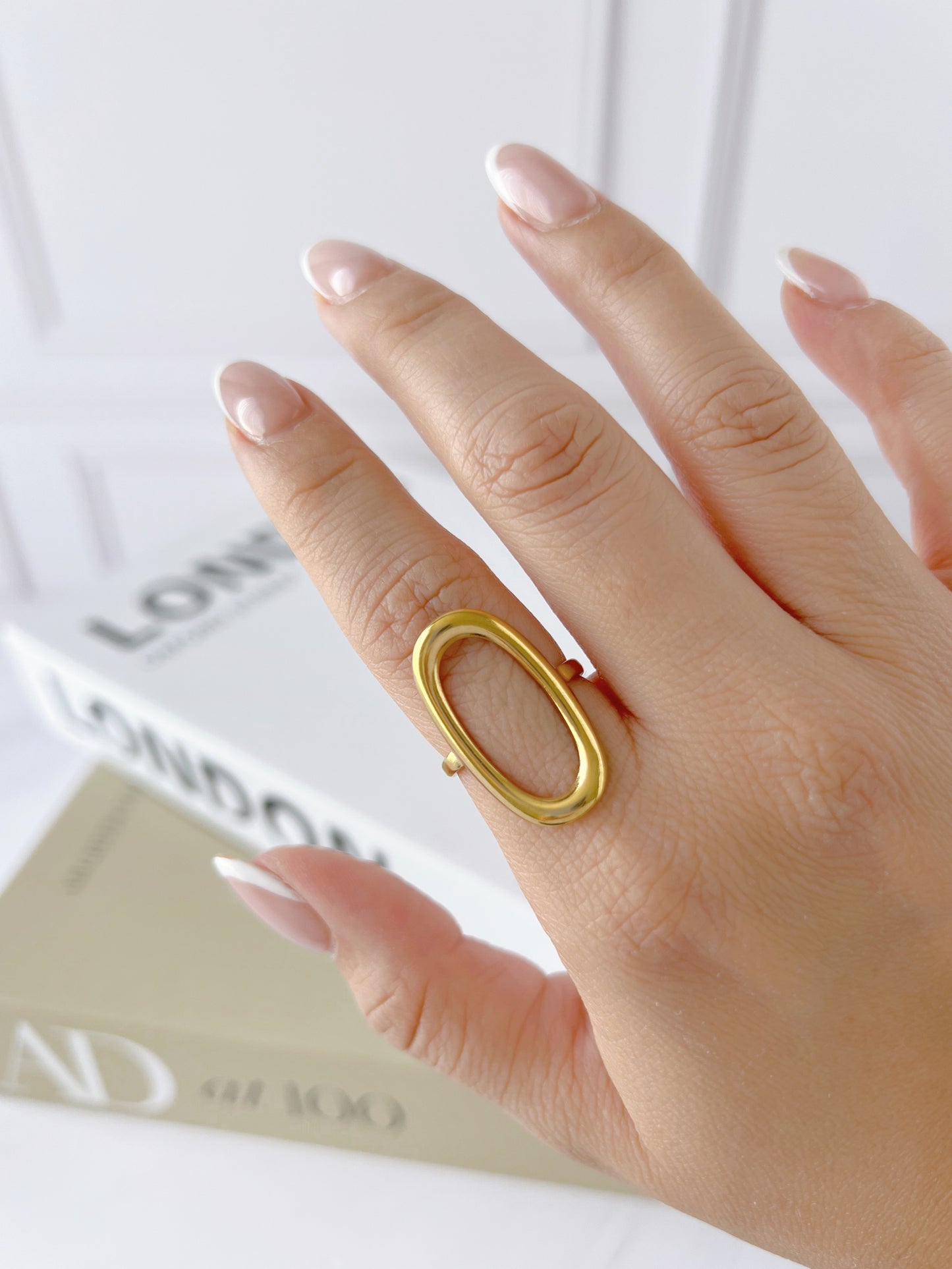 Anillo Óvalo Hueco