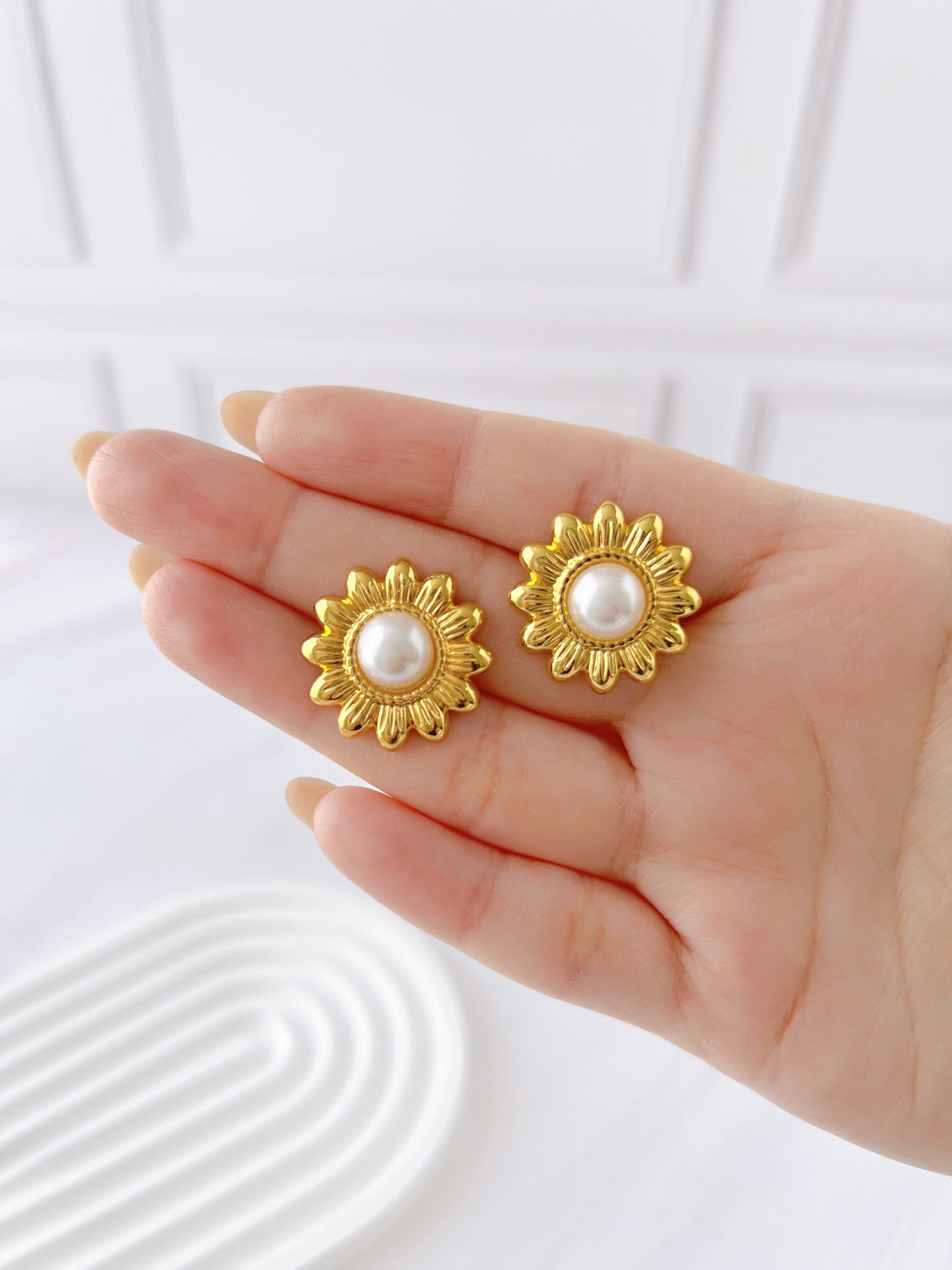Aretes Flor con Perla