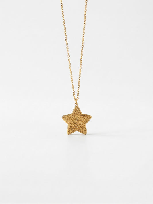 Collar Estrella con Relieve