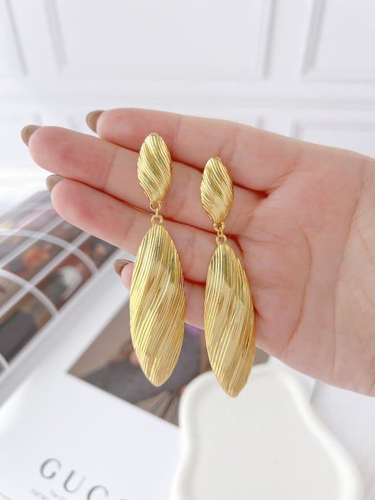 Aretes Colgantes Rayados