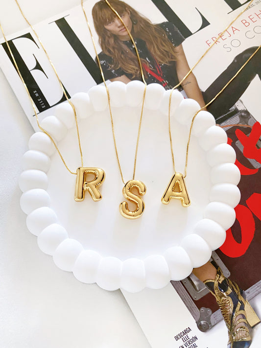 Collar Inicial Globo